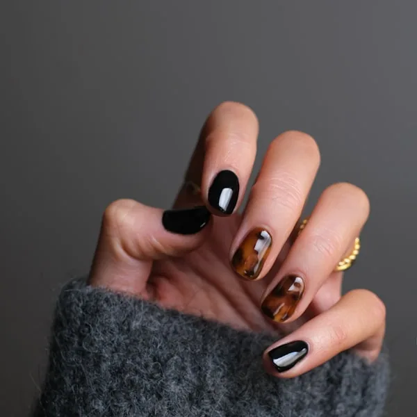 Nail art gel manicure Para Ella