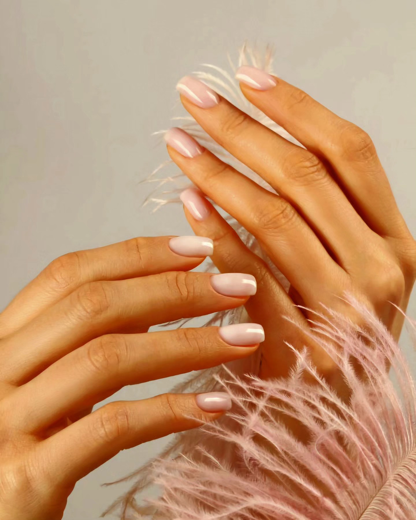 Soft pink gel manicure at Para Ella Meydan