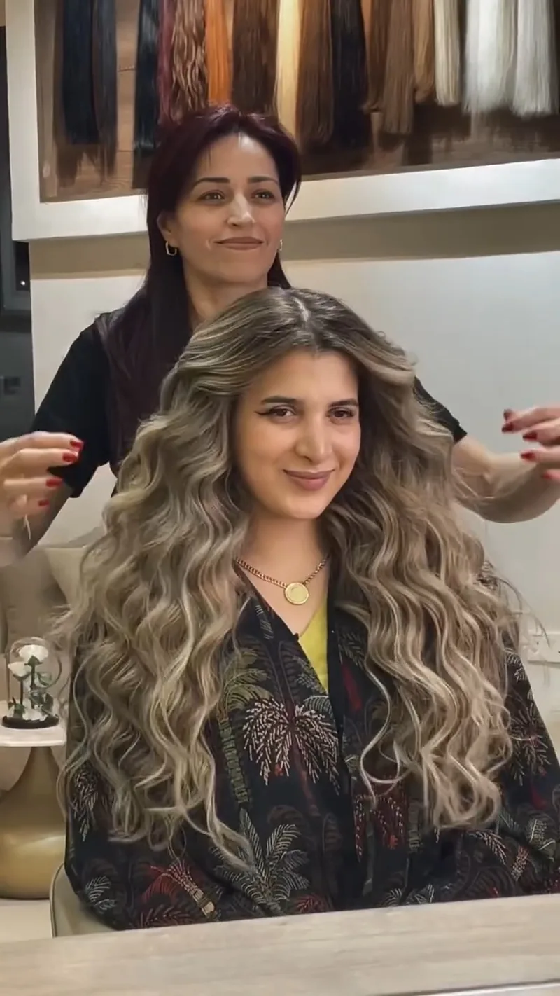 Revelado del look, Para Ella Dubái