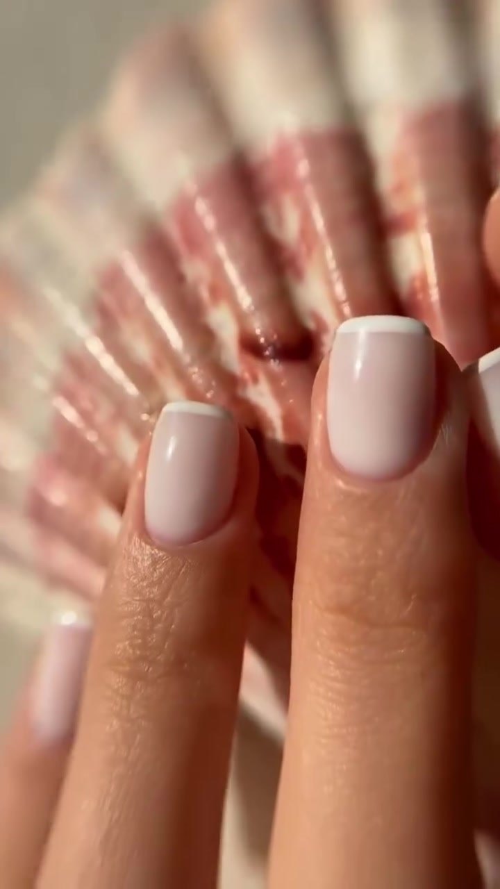A Soft Nude Manicure on Short Square Nails
